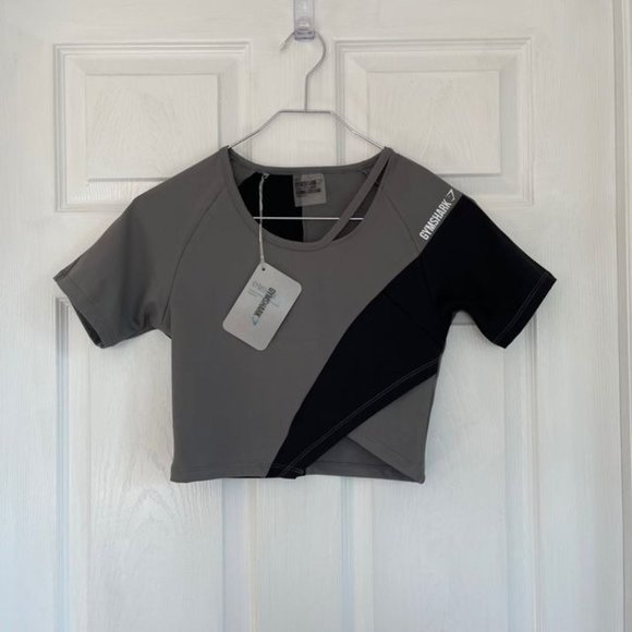 Gymshark Tops - Gym Shark Cropped Workout Top Sz S NWT
